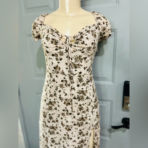 Megan Floral Slit Detail Dress size XS by WHITEROOM+CACTUS XS - Picture 10 of 11
